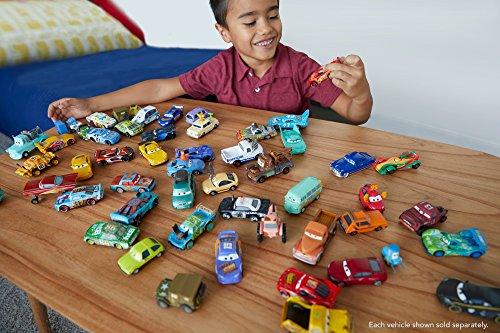 Машинки Mattel 2018 1:55 Литая Миниатюрная Машинка Роско Делюкс (Громовая лощина) / МАТТЕЛ ТАЧКИ ДЕЛЮКС РОСКО (Громовая лощина) [Параллельный импорт] Дисней