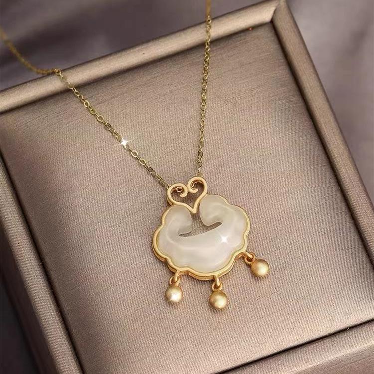 Подвеска с замком-сейфом из 18-каратного золота Au750 цвета с инкрустацией изумрудом Ruyi Fashion Clavicle Chain