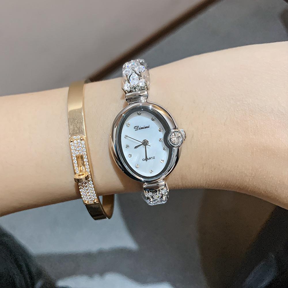Romantic Bracelet Watch for Women, Oval Mother-of-pearl Face Rhinestone Temperament Women's Watch Simple Quartz Watch