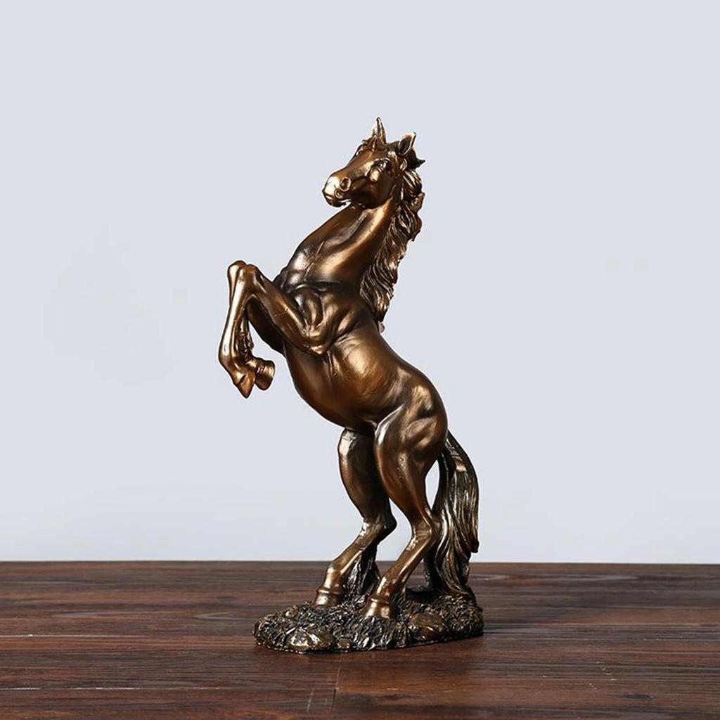 Resin Modern Horse Statuette Animal Figurines for Home Living Room Decoration Christmas Gifts Home Decor On The Shelf Gifts