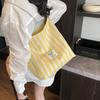 Large-capacity canvas bag women's 2025 new casual contrasting color versatile shoulder handbag, college student class tote bag