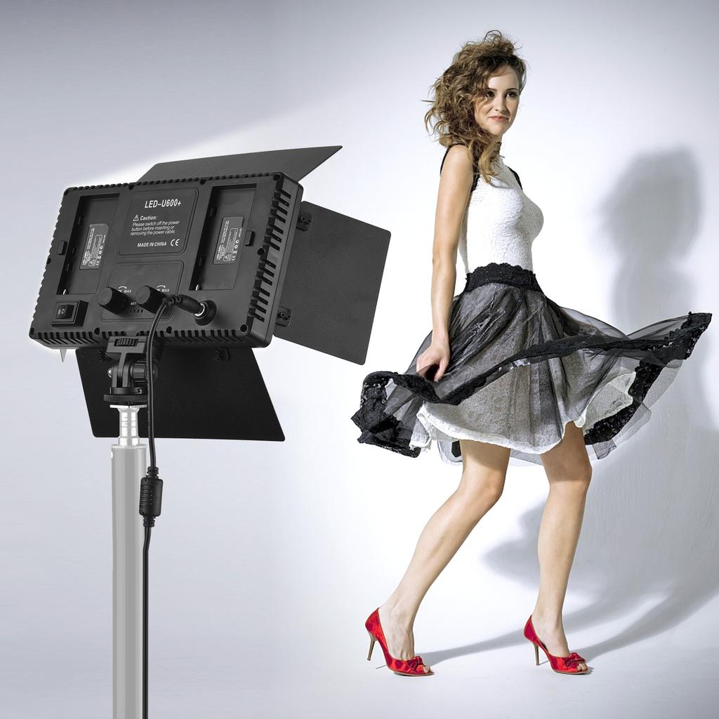 Andoer LED-600 LED Video Light Professional Photography Light Panel 480PCS Bright Light Beads