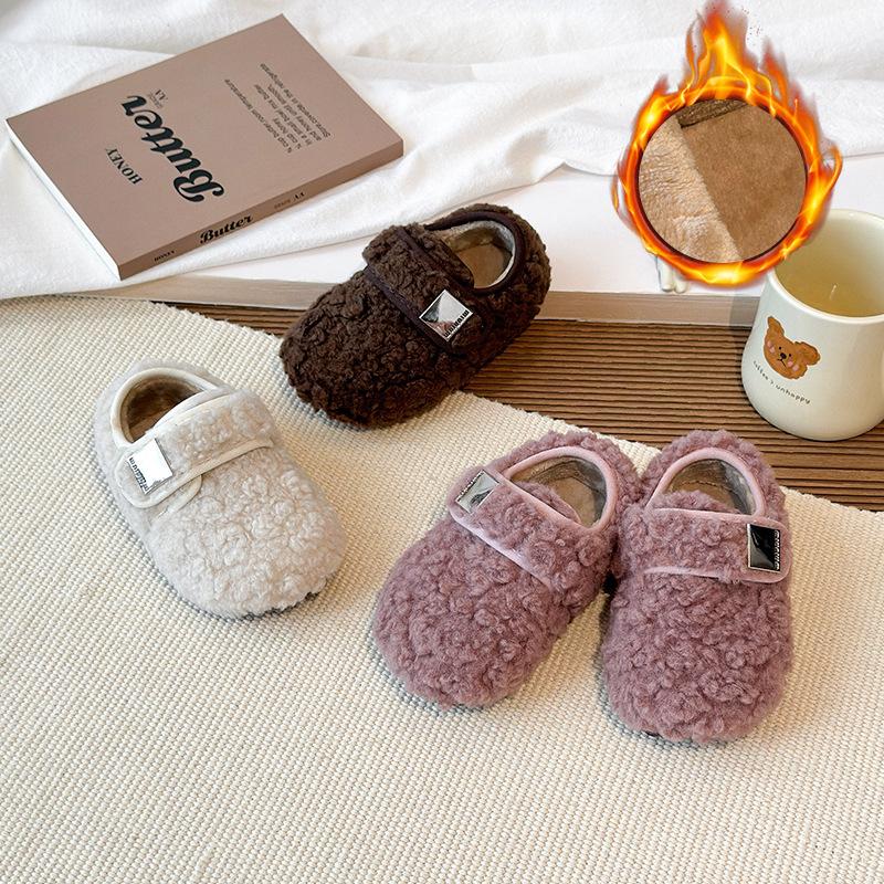 Girls' outdoor furry shoes, new autumn and winter style, soft-soled, non-slip, wool-lined, warm cotton shoes, loafers for little girls