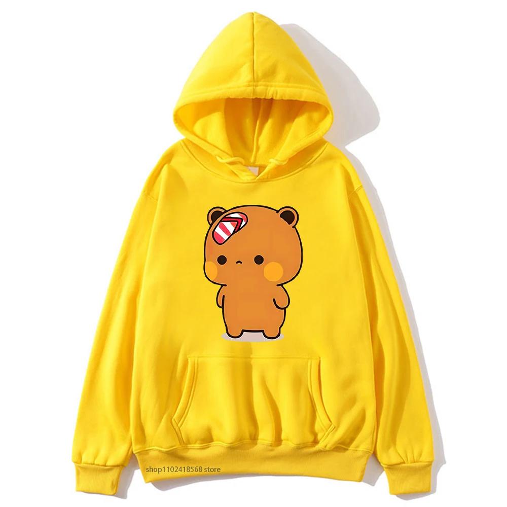 Бубу бросает шлепанцы в Дуду, так как он дразнит Бубуса Толстовка Дудус был брошен шлепанцами Бу, так как толстовка