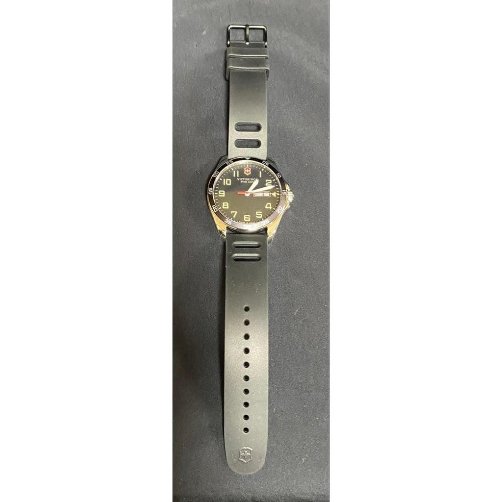 Б/у Черные часы VICTORINOX Swiss Army Рабочие, готовы к немедленному использованию