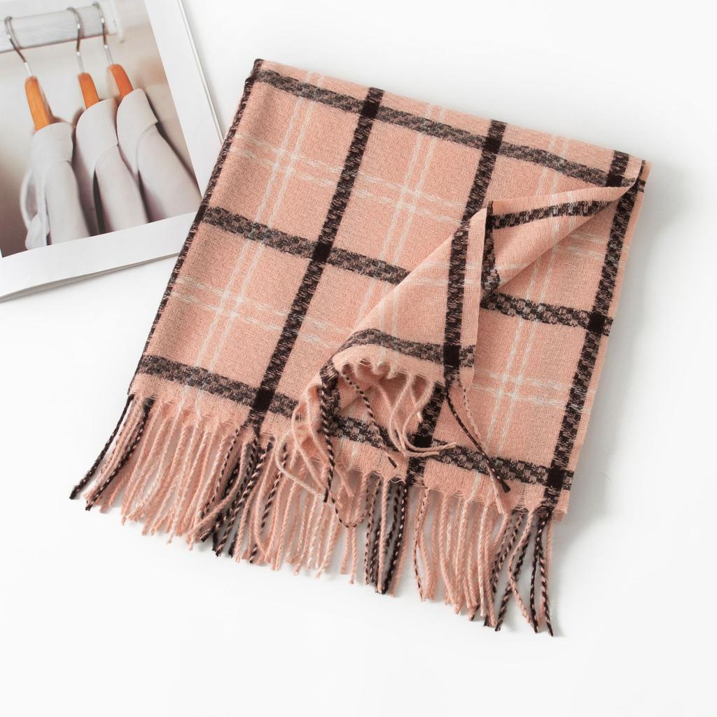 Faux Cashmere Scarf with Plaid Pattern, Thick and Warm, Long Length, Perfect for Autumn and Winter Seasons.