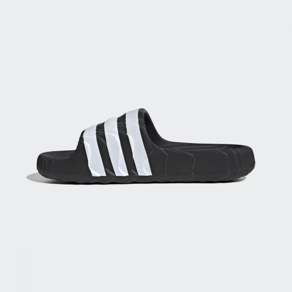 adidas Адилетт 22
