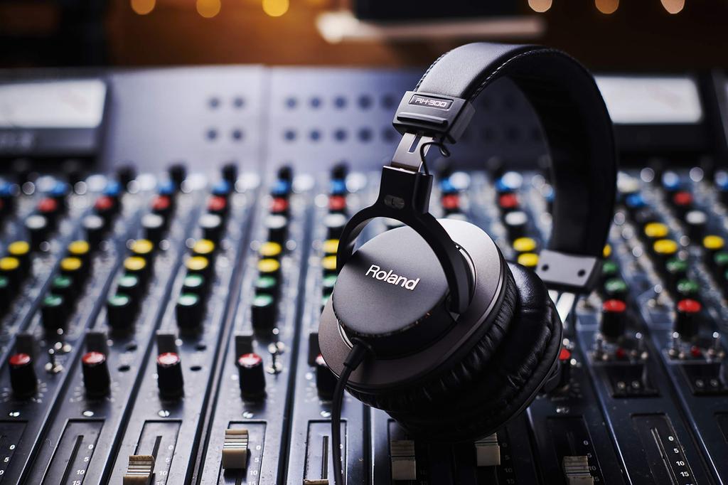 Стереонаушники Roland RH-300