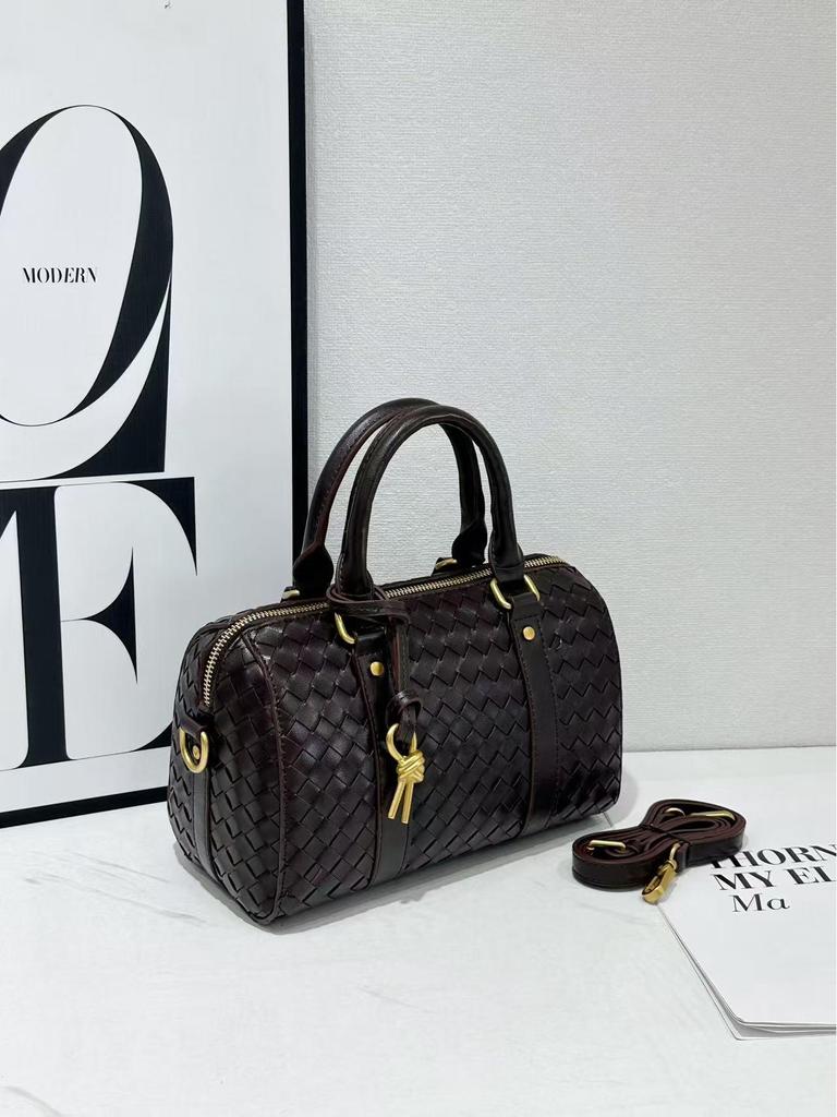 Сумка из плетеной воловьей кожи Diamond, осень/зима 2025 г.: Универсальная сумка для бизнеса, поездок на работу, через плечо и через почтальона