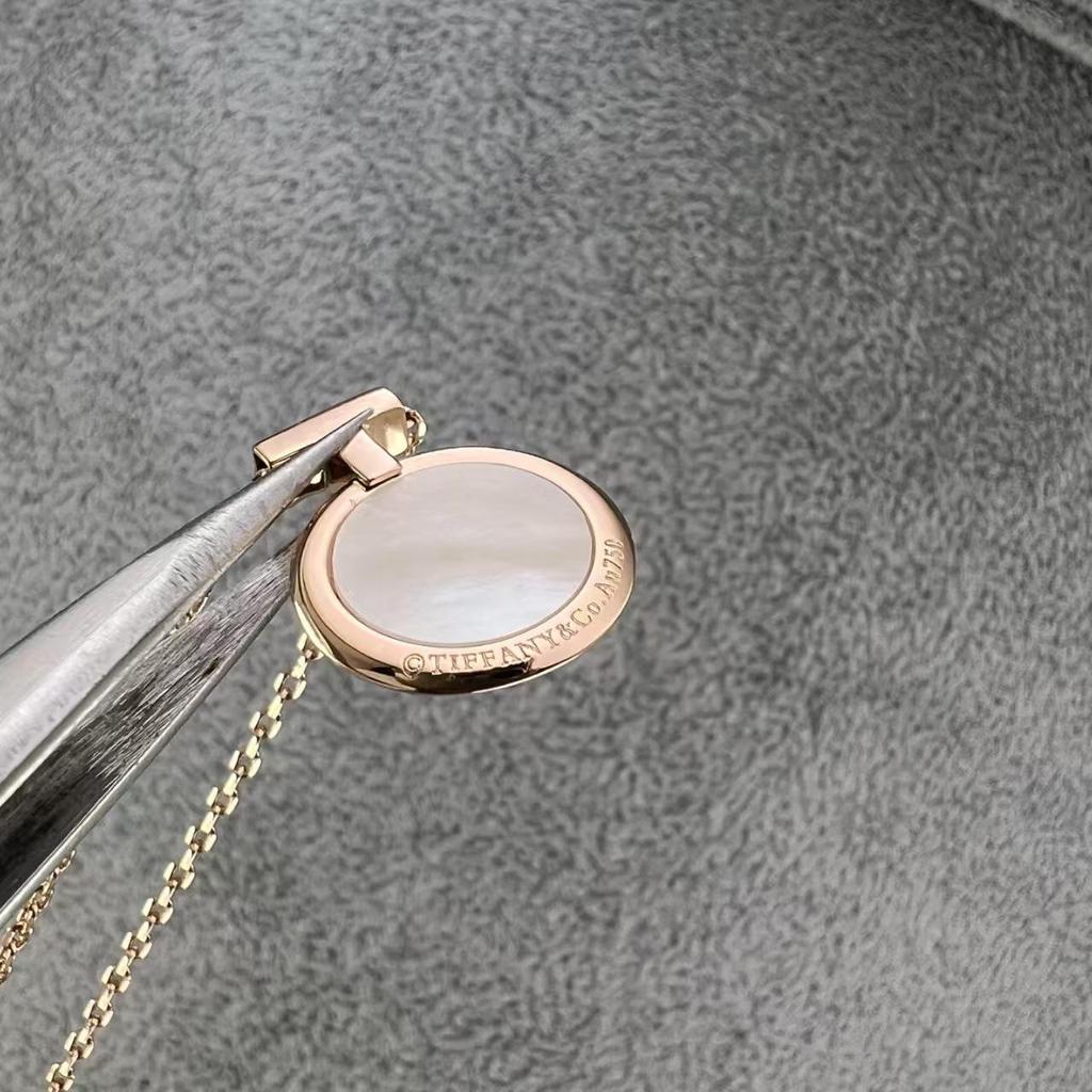 European & American T-shaped Gold Round White Mother-of-Pearl Turquoise Necklace - High-End, Colorfast Clavicle Chain