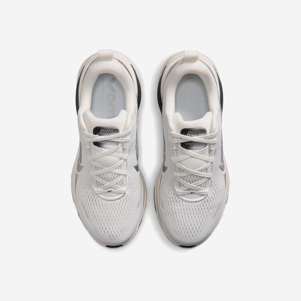 [Nike] Vomero 18 ESS [IO9915-101]