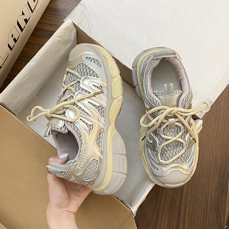 2025 New Summer Breathable Mesh Dad Shoes Women's Thick-soled Versatile Lightweight Soft-soled Ultra-light Sports Shoes