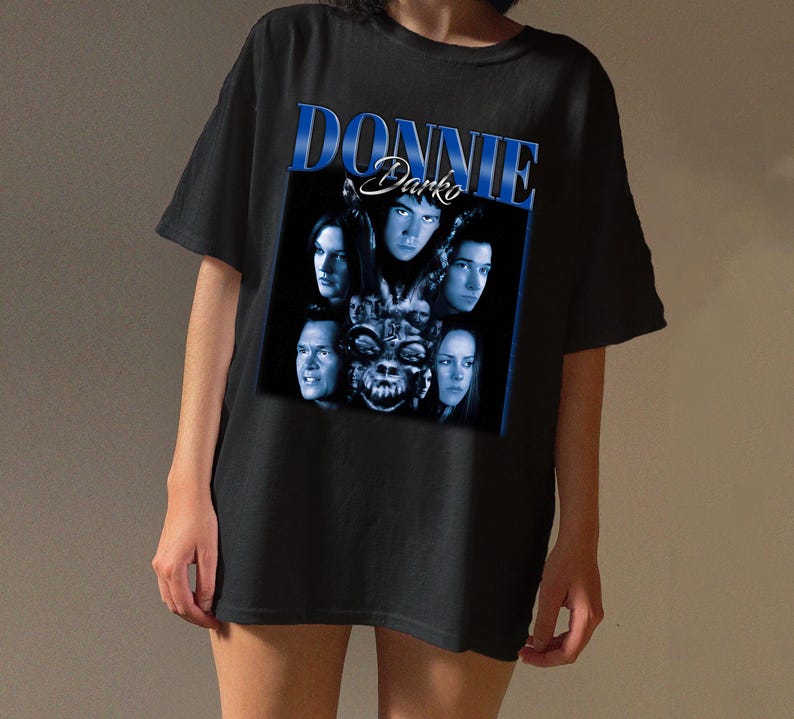 Donnie Darko Shirt Tshirt Donnie Darko Retro Shirt Horror Fan Gift Vintage Bootleg Tshirt