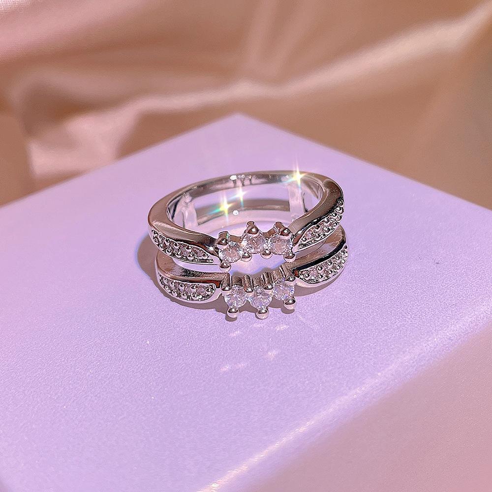 Двухслойный волнистый узор, элегантный и универсальный, европейский и американский, корейский вариант, женское кольцо, корейская мода, преувеличенное женское кольцо на указательный палец