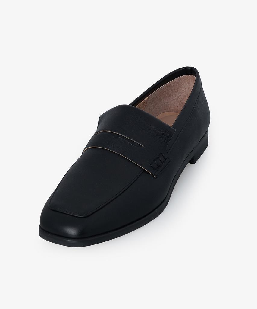 Квадратные лоферы Saera с кисточками K56P005
