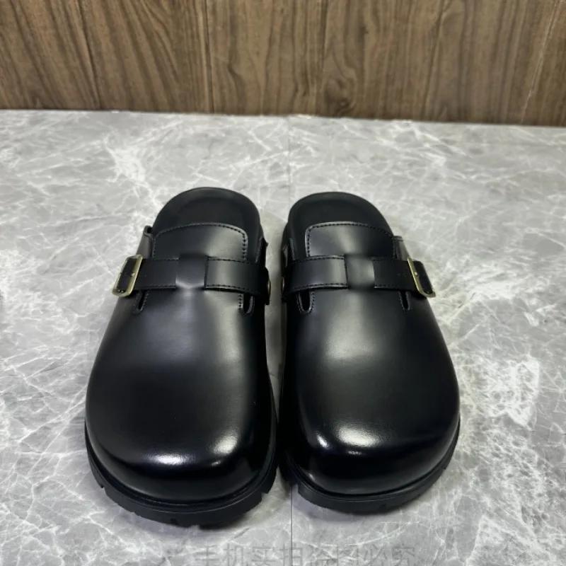 Fashion 2025 New Closed Toe Slip-On Sandals Women Fashion Belt Buckle Summer Minimalist Casual Comfortable Outdoor Flat Slipper Zapatos