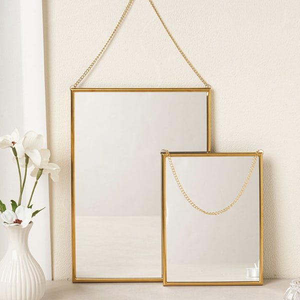 Зеркало в рамке с цепочкой, большое