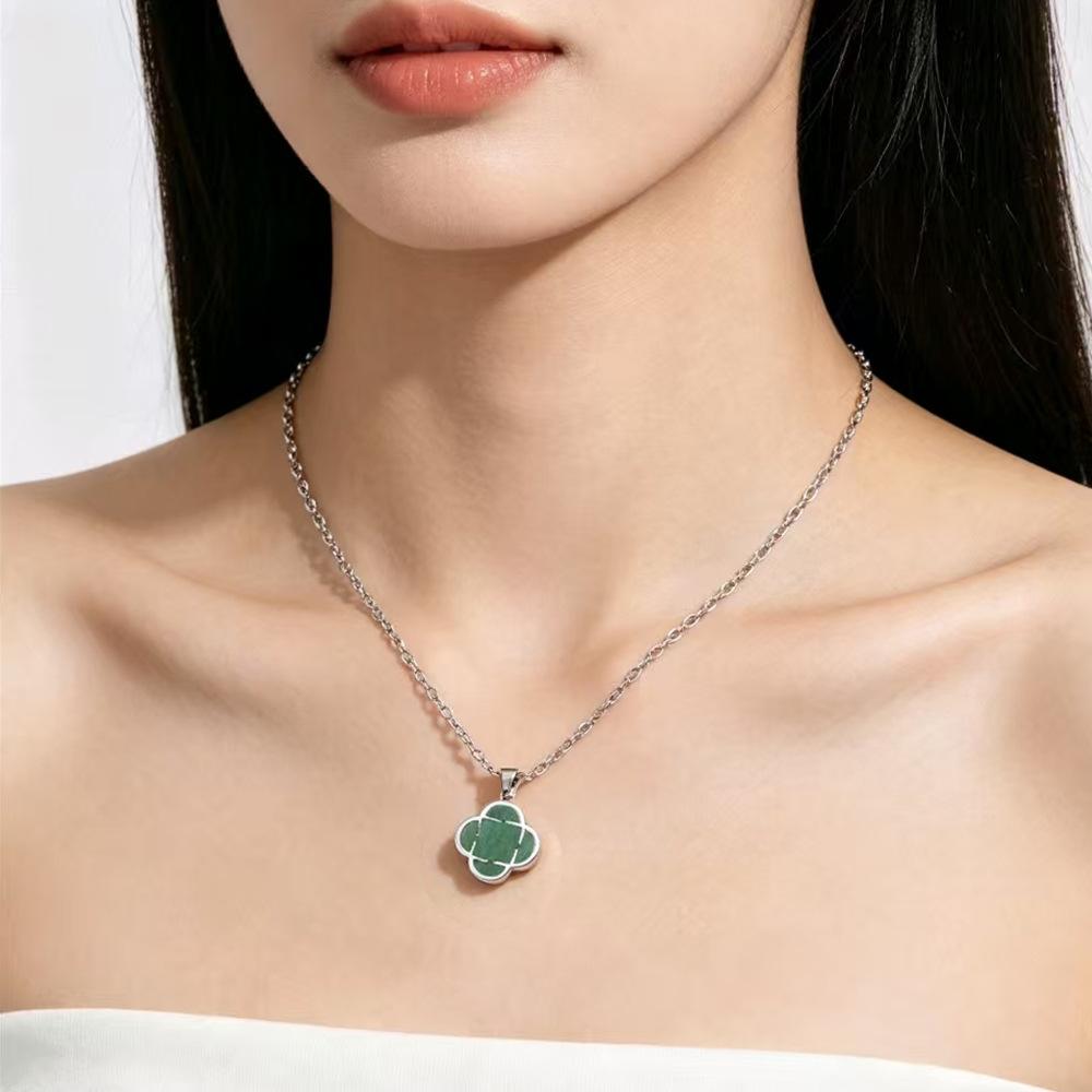 New Arrival Stainless Steel Clover Pendant Multi Color Waterproof Non-fading Lucky Charm Necklace Gold/Silver Plated Trending