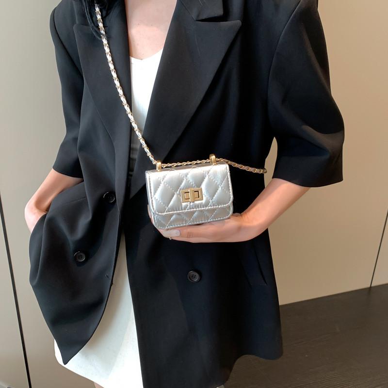 Stylish Retro Chain Shoulder Bag For Women Fashionable Casual Spring Use Small Purse