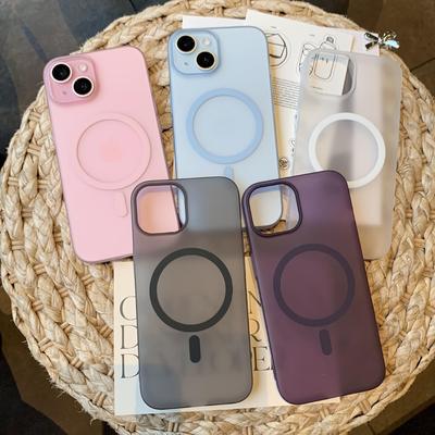 Ультратонкий матовый чехол с магнитной фиксацией для iPhone 16 Pro Max - Противоударный, защитный, с покрытием, приятным на ощупь