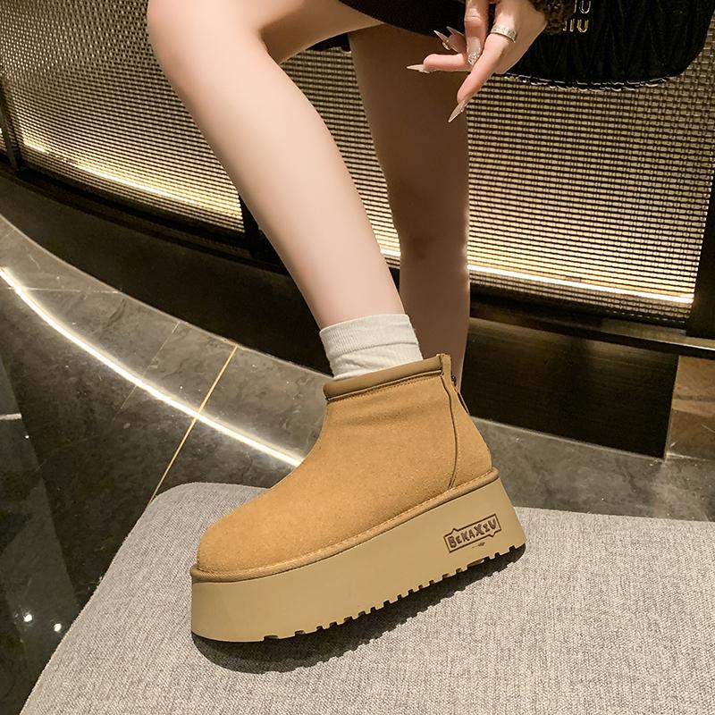 Ботильоны на платформе с леопардовым принтом, женские меховые хлопковые туфли на высоком каблуке, фирменная замшевая теплая плюшевая женская обувь 2024 года, повседневные ботинки Muejr