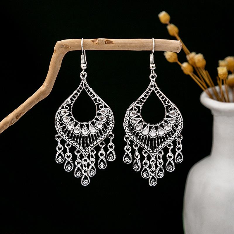 BLINGBAY Women's Earrings, Ethnic Style Drop-shaped Long Metal Tassel Earrings, Simple And High-end Accessories, Retro Colorful Feather Jewelry