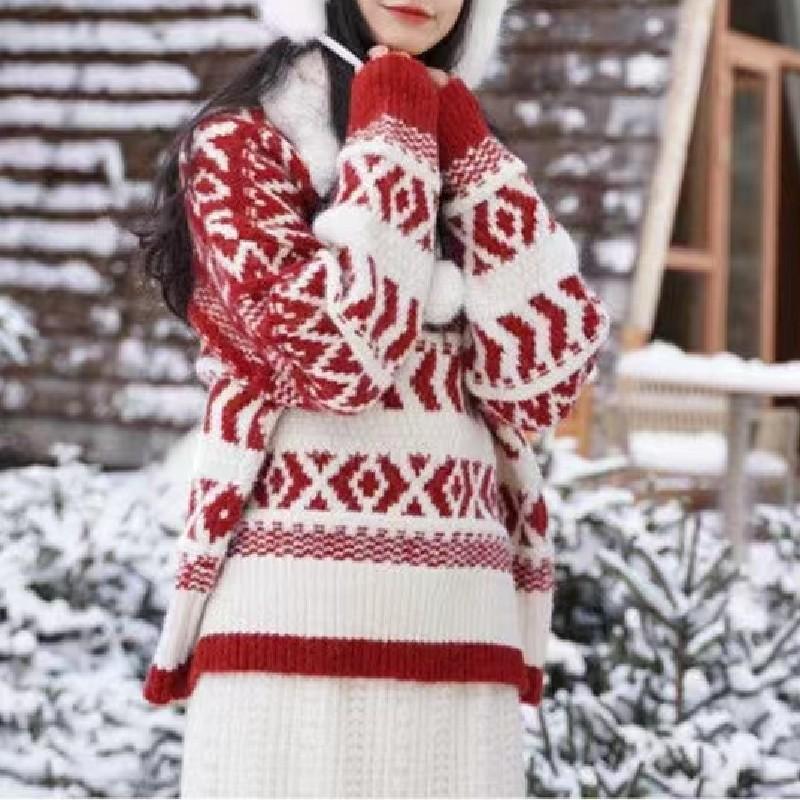 New Red Sweater Women's Autumn and Winter Wear Thickened Lazy Christmas Style Design Retro Feeling Loose Soft Waxy Knitted Sweater