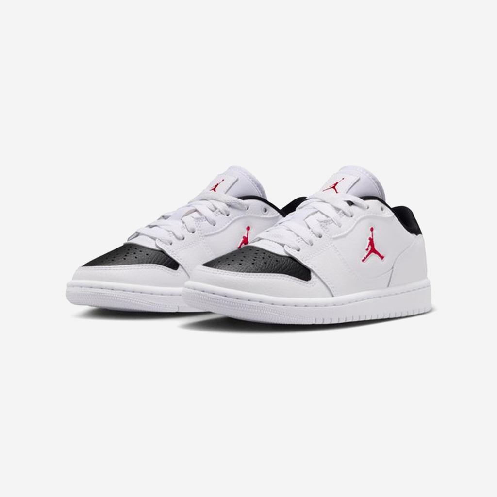 [Jordan] Court Connect Low Gradeschool [IQ6016-102]