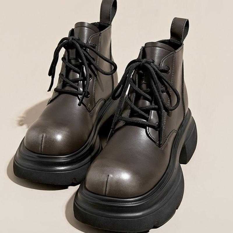 Зимняя обувь Ботинки женские на плоской подошве с круглым носком Новые модные женские резиновые туфли средней высоты на осень на щиколотке со шнуровкой