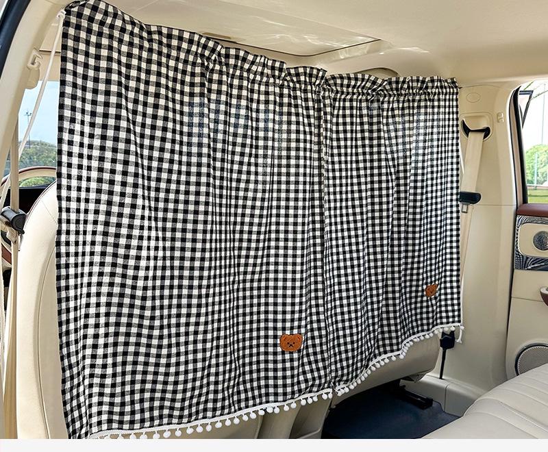 Checkered Bear Retractable Car Partition Curtain: Sunshade & Heat Insulation for Privacy