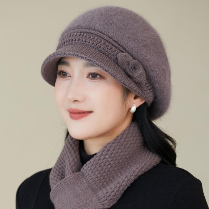 Осенние и зимние шапки для людей среднего и пожилого возраста Женские флисовые утепленные наушники Вязаные шерстяные шапки Меховые кепки с козырьком