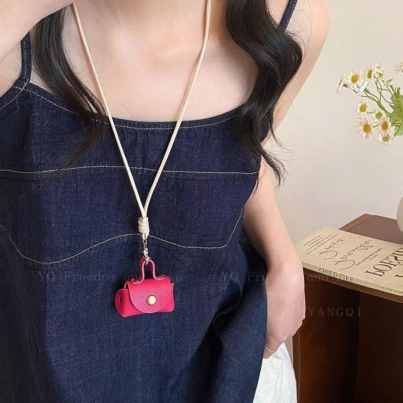 Retro Leather Change Bag, Neck Necklace, Women'S Small And Long Sweater Chain, Earphone Protective Cover, Can Be Stored Crossways.