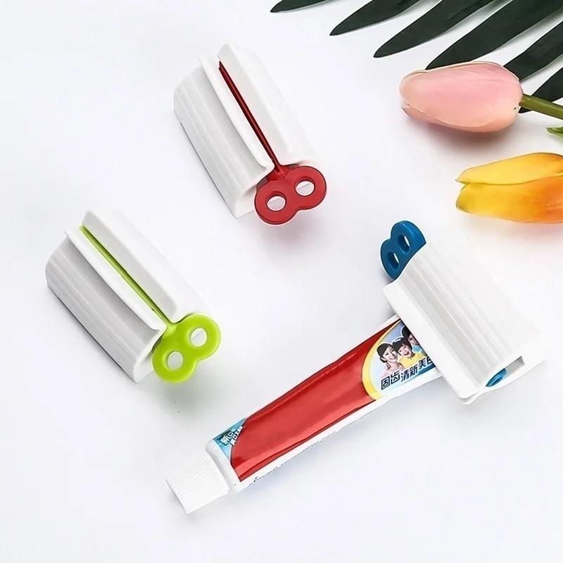 Rolling Tube Toothpaste Squeezer Toothpaste Seat Holder Stand Rotate Toothpaste Dispenser Bathroom 1PC