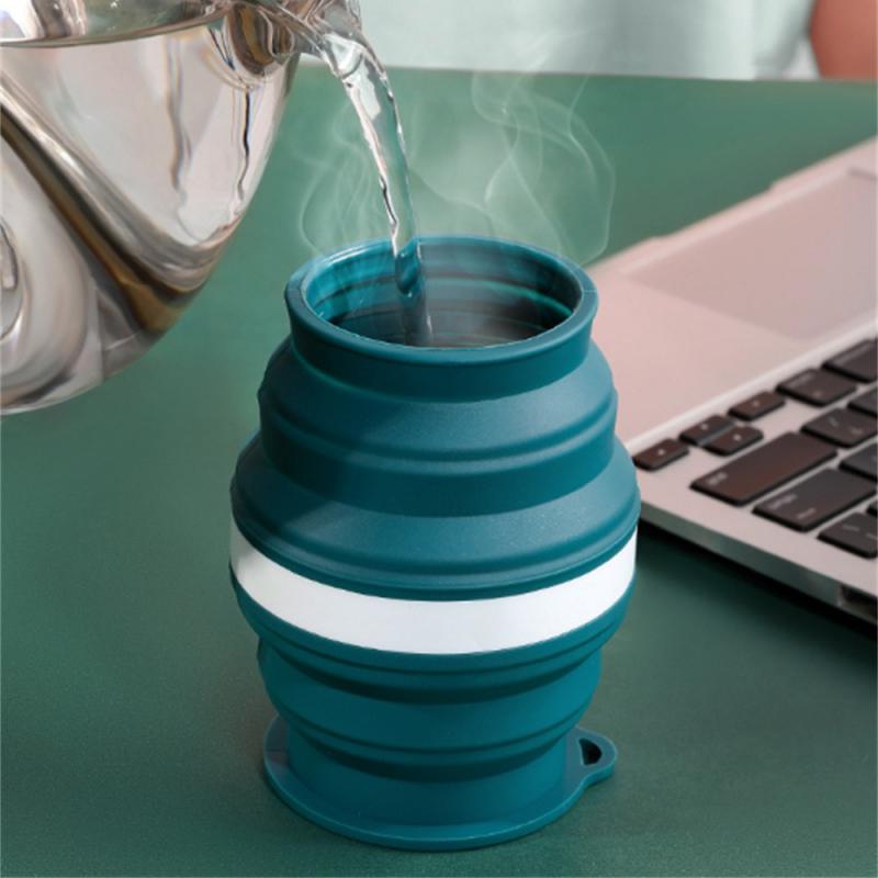 Portable Silicone Cup Foldable Travel Mug Heat Resistant Collapsible Water Cups with Lid Chain for Outdoor Activity Camping Drinking