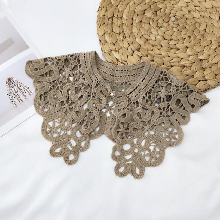 Vintage Shawl O-Neck Doll Fake Collar Shirt Women Hollow Crochet Lace False Collar Detachable Woman Half Shirt Faux Col