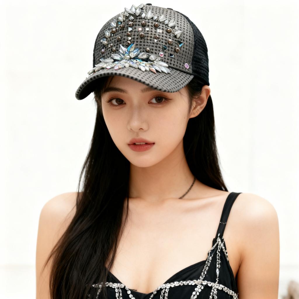 New fashion diamond-encrusted baseball cap personalized trend hat autumn and winter women's party performance beret big head circumference