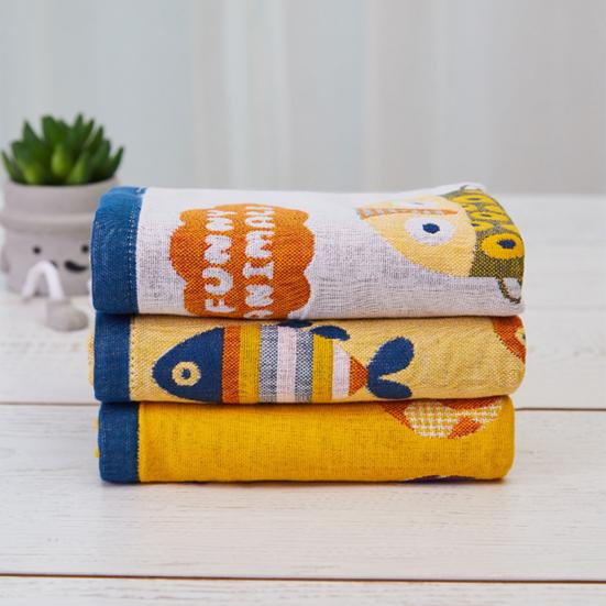 Детское полотенце, мягкое, приятное на ощупь, 4-слойное, удобное, не раздражающее чистку кожи, хлопковое полотенце для лица с различными принтами для детского сада