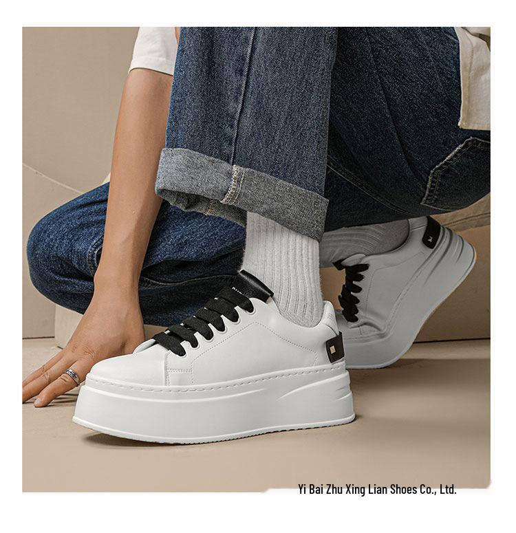 Мужские белые кроссовки на платформе - 2025 Осень Дышащие повседневные туфли на толстой подошве с дизайном, увеличивающим рост