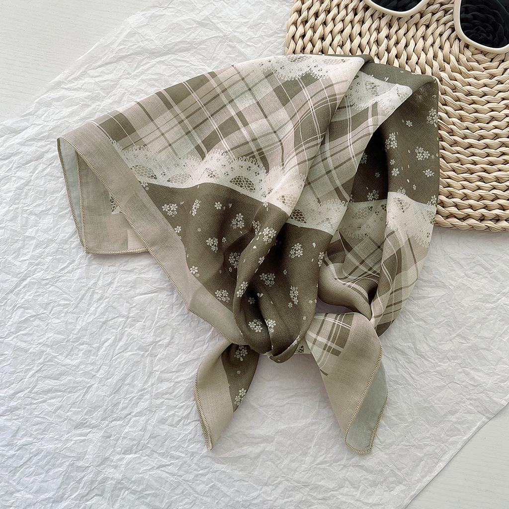 1116 Korean version of the new cotton and linen small square scarf women travel pastoral style photo small headscarf seaside versatile sunscreen scarf