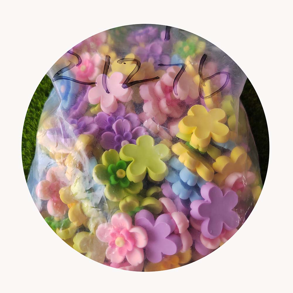 New Colorful 26mm Cute Mini Flowers Flat Back Resin Cabochons Scrapbooking DIY Jewelry Craft Decoration Accessories
