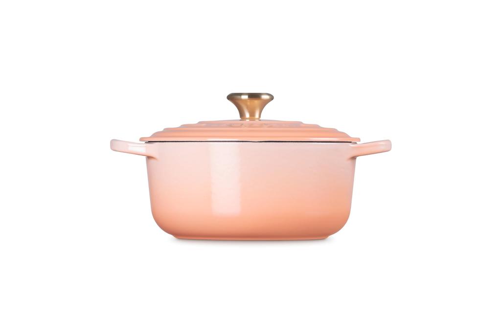 Le Creuset Cast Enamel Pot Signature Cocotte Ronde 20 Cm Peche Gas IH Oven Compatible Japanese [Authorized Product]