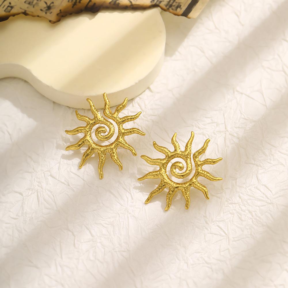 Temperament Retro Vertical Striped Stud Earrings High-Grade Stainless Steel Hollow Love Butterfly Earrings Women'S Niche Earrings