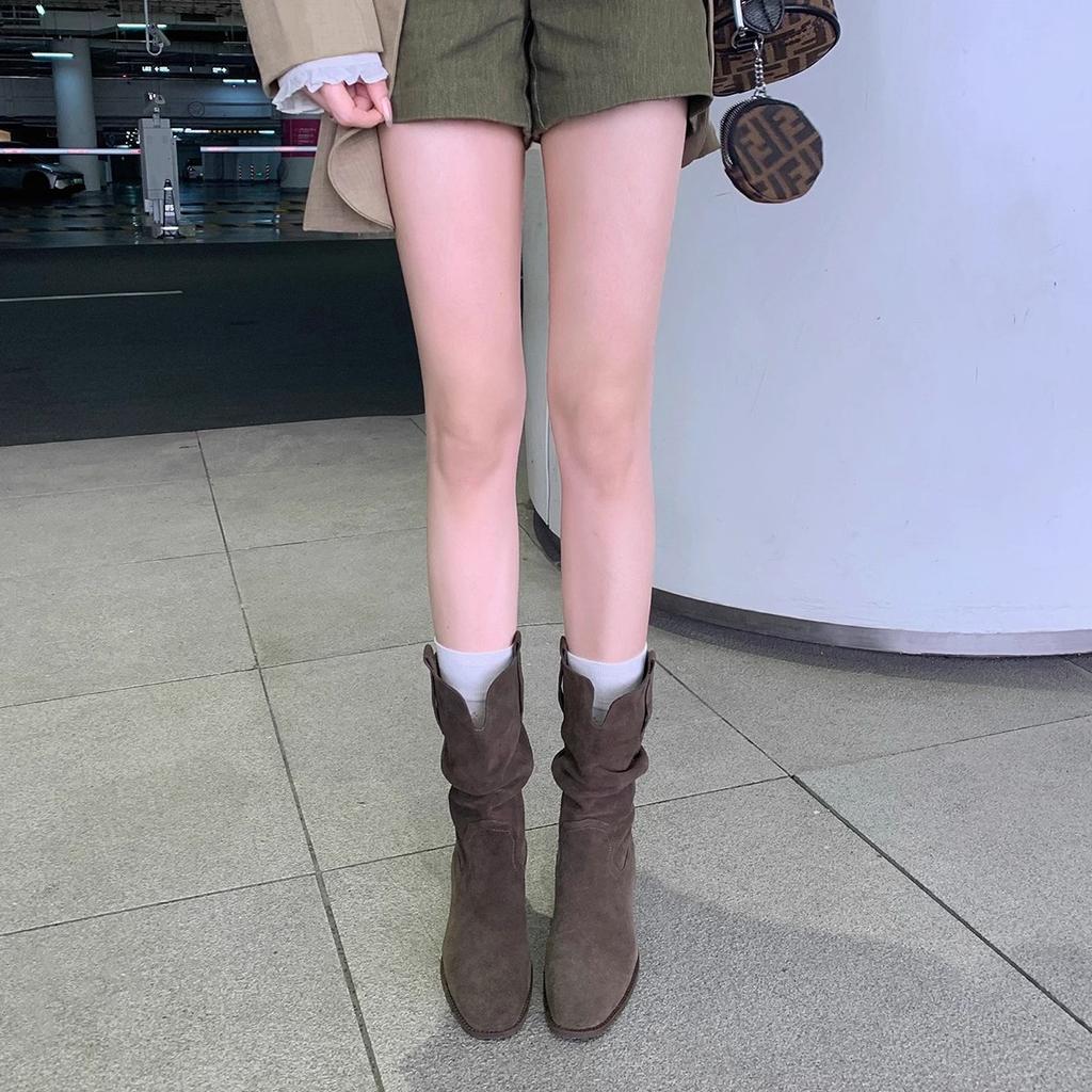 Zhao Ruth of the Same Style~ Thick Heel Western Cowboy Boots Versatile Retro Fashion Boots Thin Thick Heel Pointed Pile Boots Women