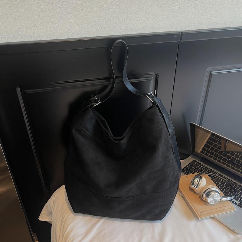 Свободная сумка большой вместимости женская осенне-зимняя новая универсальная сумка-мессенджер для поездок на работу, на плечо, сумка-тоут