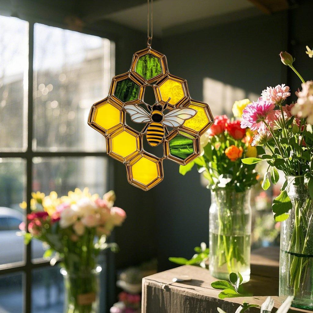 Bee Suncatcher Ornament Acrylic Window Decoration, Creative Lighting Craft Pendant Home Decoration Hanging