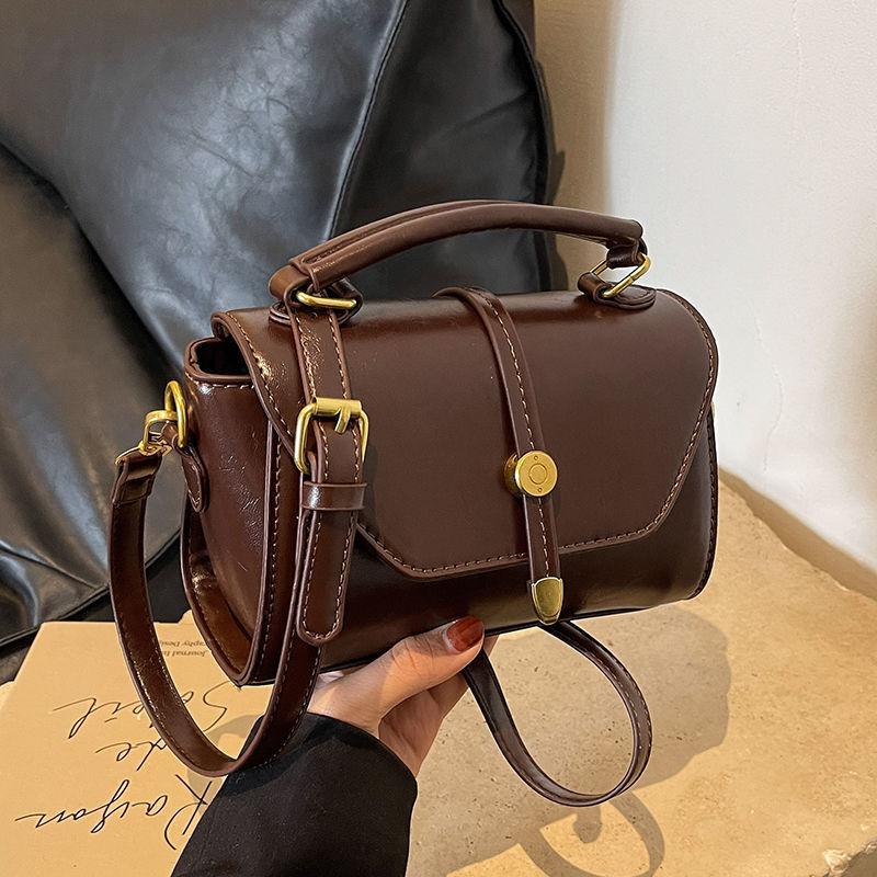 Autumn and Winter High-end Sense Exquisite Niche Design Handbag Women's 2025 New Korean Version Fashion Messenger Small Square Bag