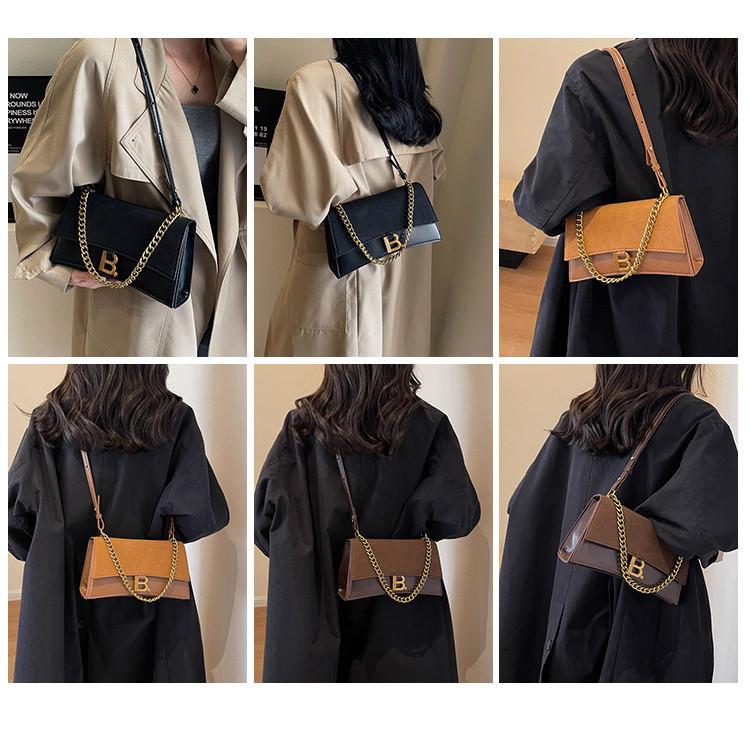 IELGY Fashionable Shoulder Hourglass Bag, Trendy Chain Underarm Bag, Retro Versatile Messenger Bag