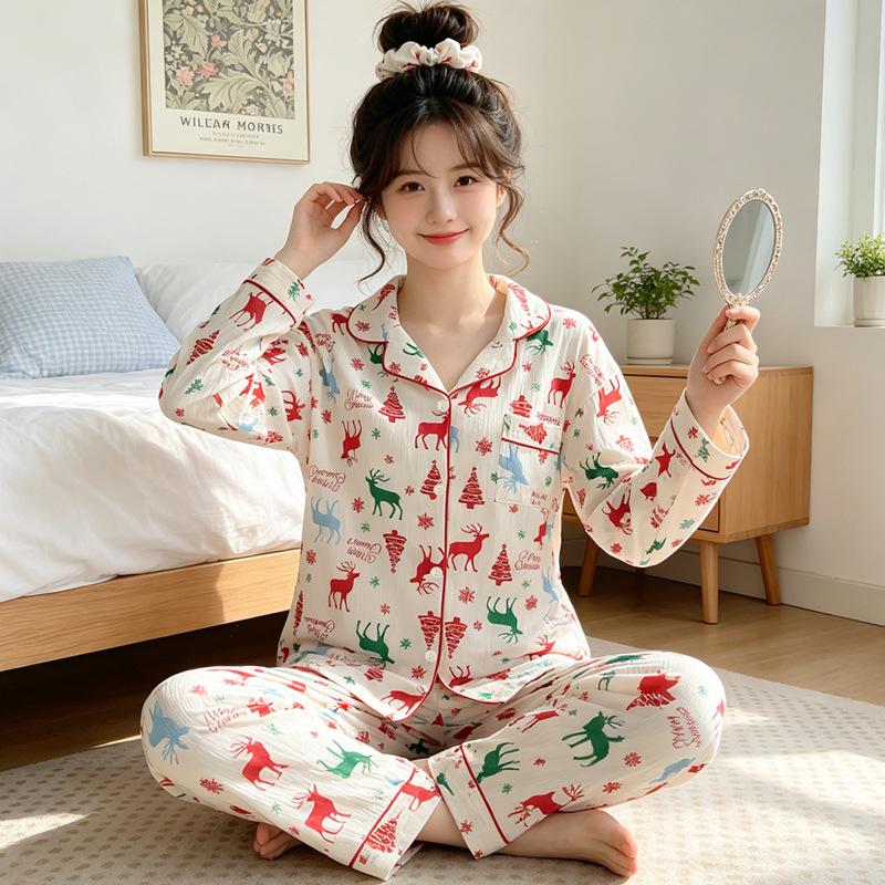 Wrinkled pajamas women's autumn cute Christmas atmosphere deer cartoon new long-sleeved loungewear set