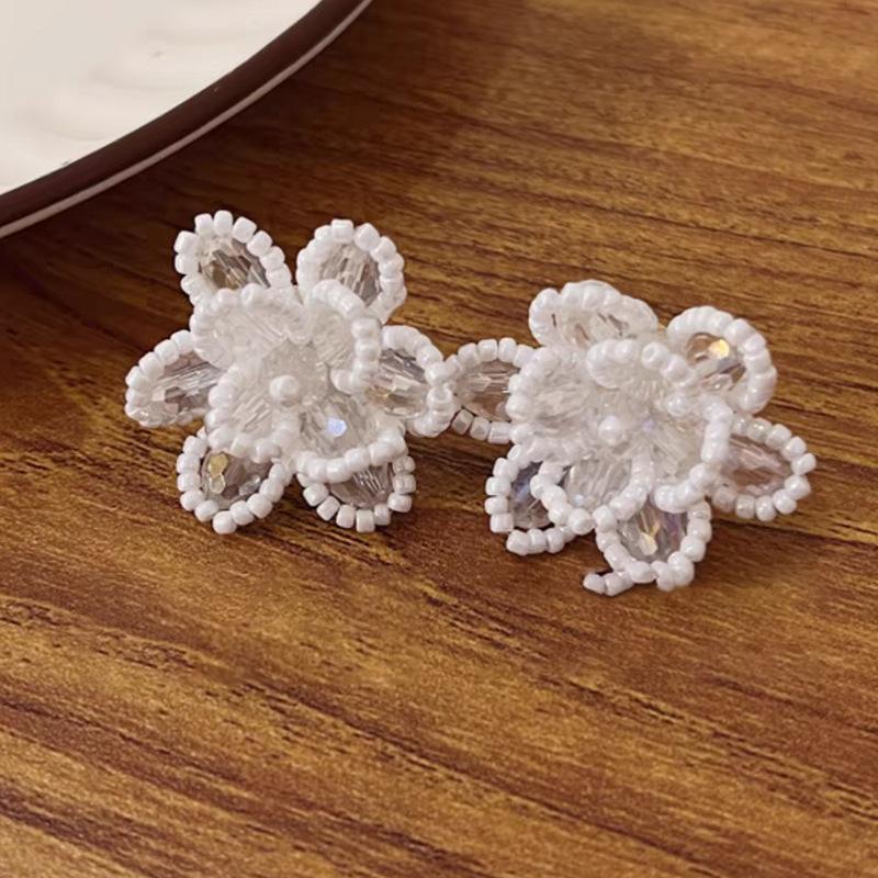 Zircon imitation pearl flower earrings new Y2K sweet high-end earrings French camellia light luxury unique temperament earrings