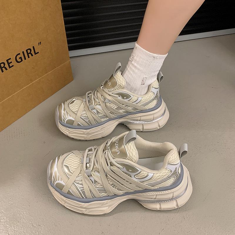 Новая сетчатая дышащая 2025 модная легкая беговая обувь на платформе повседневная спортивная обувь женская удобная и универсальная